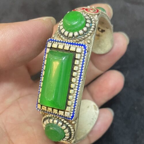 Antique Old Silver Inlaid Jade Gemstone Bangle Bracelet with exquisite craftsmanship and vibrant jade gemstones