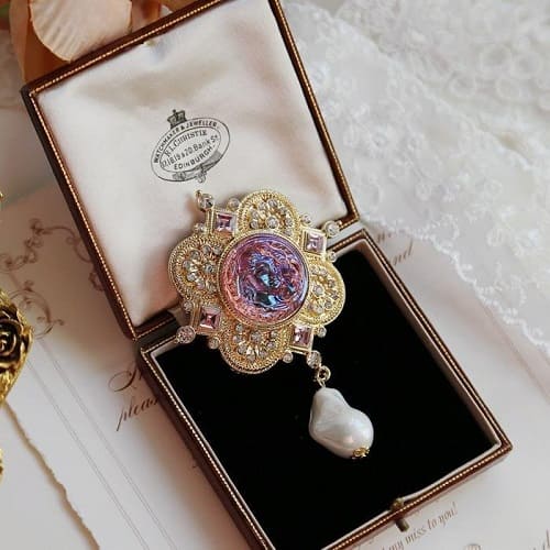 French Vintage Style Sleeping Angel Baroque Pearl Pendant Brooch with Water Drill Pin