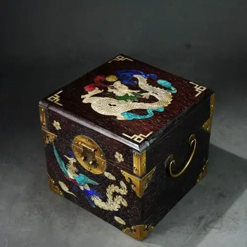 Vintage blood sandalwood jewelry box with dragon and phoenix shell inlay